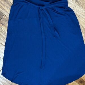 Tommy Bahama Navy Blue Women's Skirt Medium